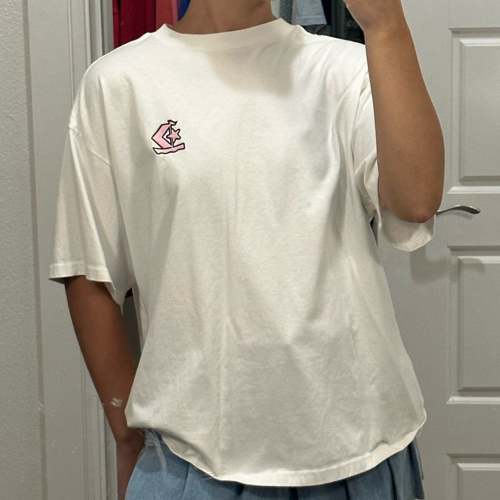 Converse tee